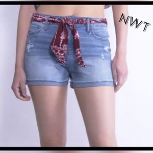 Vanilla‎ sky mid rise shortie w/ belt